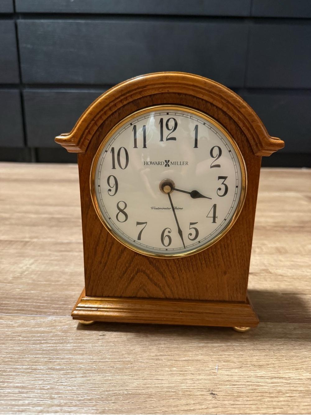 Howard Miller Mantel Desk Clock 635-121, Clock And Chime Working Perfectly